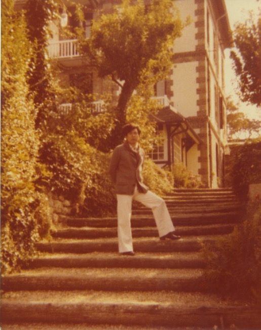 Arakawa walking up stairs in Europe